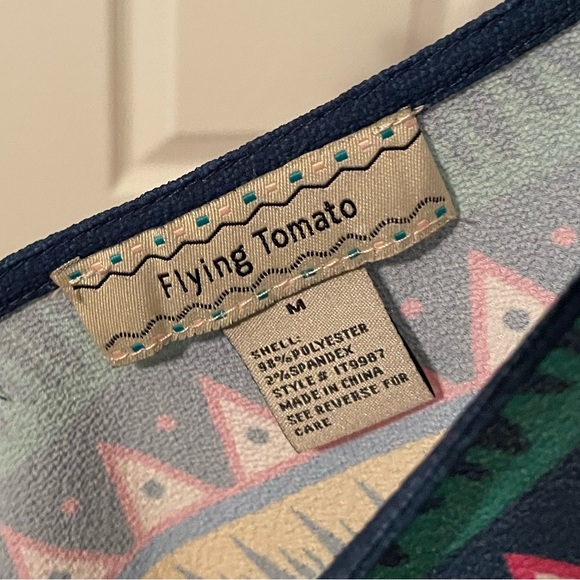 Flying Tomato Vacation Top - Picture 3 of 3